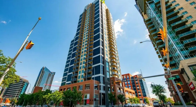 Stylish 2Bd Apt Downtown City Mountain View, Забронировать Отель Белтлайн всего Калгари, рядом с Erlton - Stampede C Train