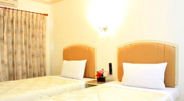 P.A. Ville Hotel, Rezervovat Hotel Hotely v Central Thailand s parkováním, Parkování