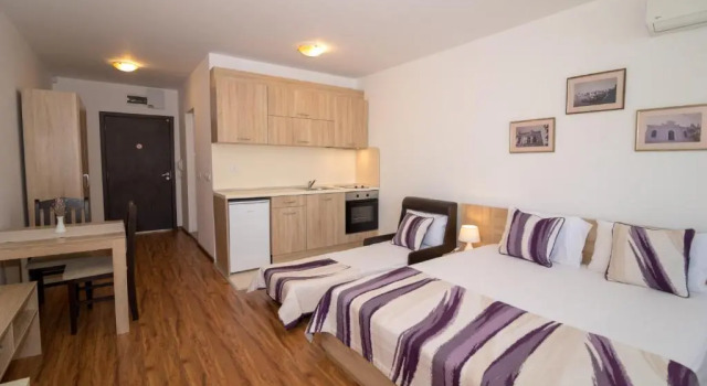 Двухместный номер Standard с балконом South Beach Apartment