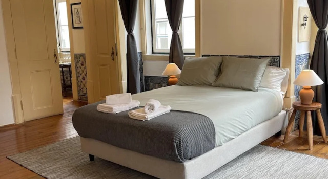 Апартаменты Superior Azulejos Cais Sodré B&B