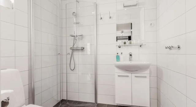 Двухместный номер Economy c 1 комнатой с балконом Hällsnäs Hotell & Restaurang