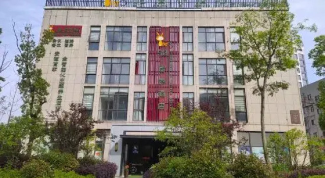 92·Nato Wisdom & Regimen Hotel, Varaa Hotelli Hotellit Luan pysäköinnillä, Pysäköinti