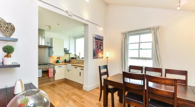 NEW 2 Bedroom Flat In Oval Well Connected to City!, Забронировать Отель Отели Лондона 3 звезды, рядом с Ламбетский мост, 3*