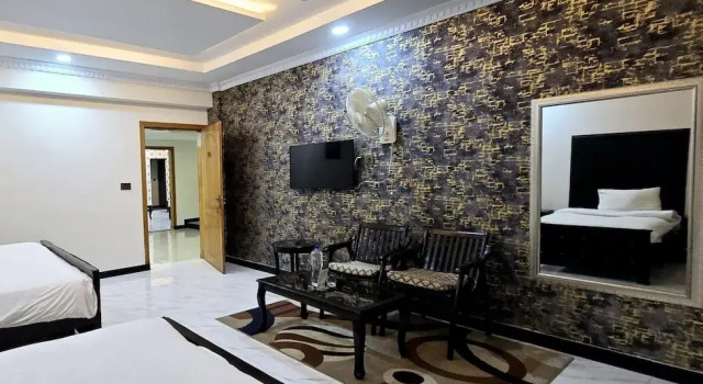 Номер Premium Grand Taj Hotel