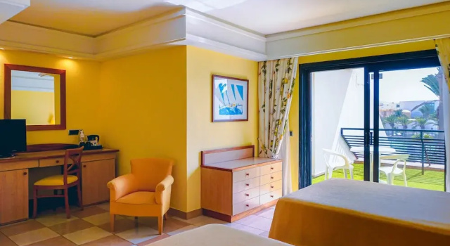 Двухместный номер SBH Crystal Beach Hotel & Suites - Adults Only