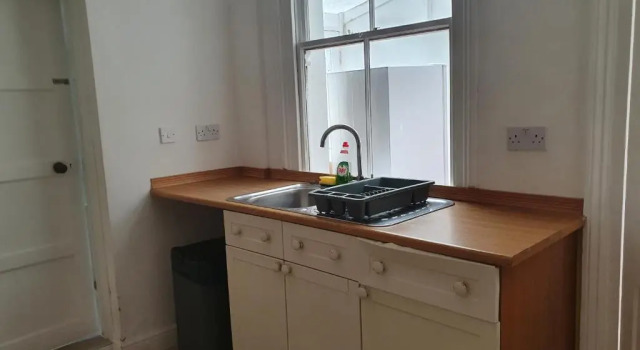 4 Bedroom Townhouse + Parking