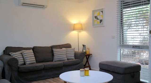 The Bach, Book Hotel Red Hill 