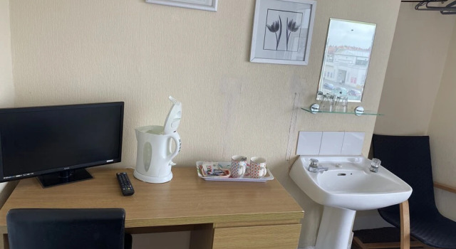 Pembroke B&B Guest Accomodation, Забронировать Отель «постель и завтрак» СПА-отели Англии, SPA-услуги