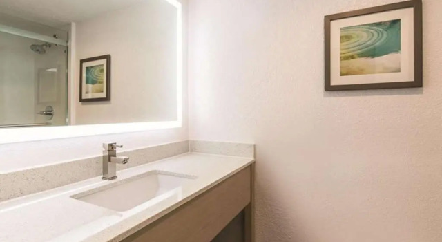 Двухместный номер Standard Baymont by Wyndham White Plains - Elmsford