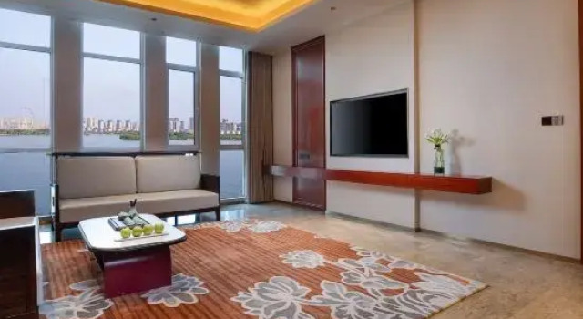 Люкс Deluxe Dali Xiyan Xiaozhu Homestay (Shuanglang Scenic Area Center Branch)