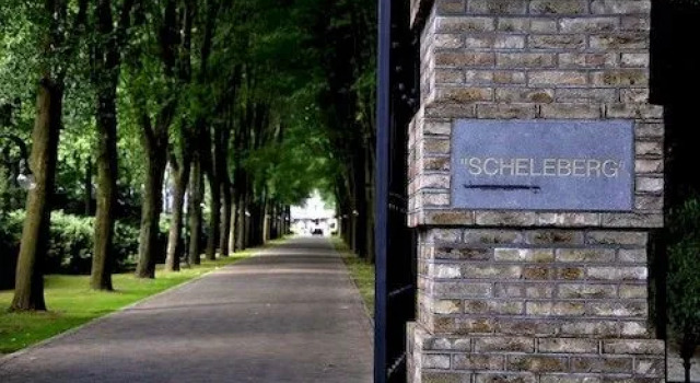 Landgoed De Scheleberg, Rezerwuj Ośrodek wypoczynkowy Hotele w Veluwe z parkingiem, Parking