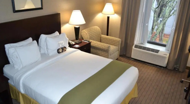 Run of House Garner Hotel Brockton - Boston by IHG