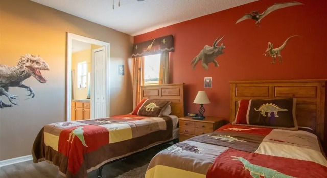 7 Bed 8535