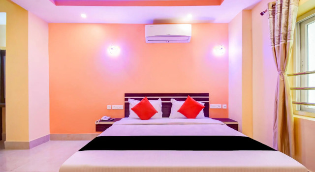 Capital O 79404 Hotel Dev Bhumi, Book Hotel Hotels in Puri with Parking, Parking