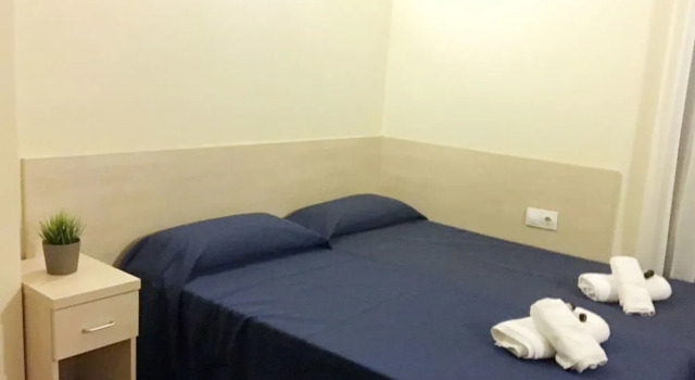 Residencia Universitaria Resa Blas De Otero, Забронировать Отель Отели в центре Бильбао, в центре, Завтраки, Парковка