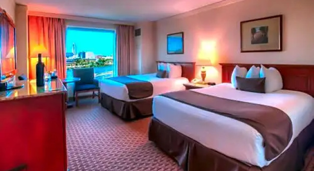 Четырёхместный номер Premium Harrahs Council Bluffs Hotel & Casino - A Caesars Rewards Destination