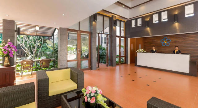 Chaiyapruek Suites