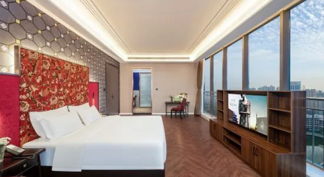 Люкс Luohe High-speed Railway West Station Wanda Plaza   Jinjiang Metropolo Hotel