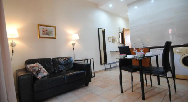 La C Mer, Rezerwuj Hotel Hotele 3-gwiazdkowe w Larnaka, w pobliżu District Courthouse, 3*
