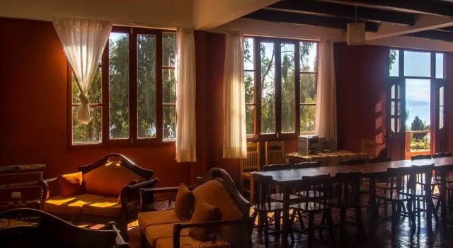 Hostal titicaca 3810, Boek Hotel Huatajata La Paz Region