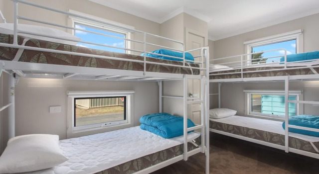 Номер Superior с 3 комнатами с балконом Victor Harbor Holiday Park