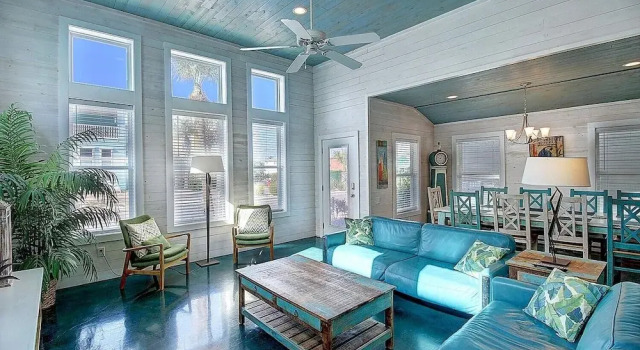 Blue Hawaiian Vw97 4 Bedrooms 4.5 Bathrooms Home