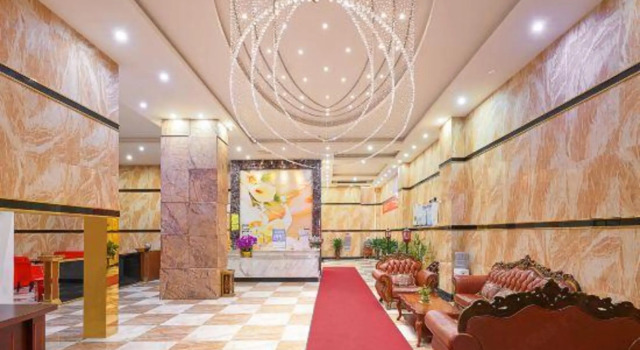 Baihua Hotel (Guangzhou North Railway Station Huaguoshan Park Metro Station Branch), Rezervasyon Otel Guangdong otoparklı oteller, Otopark