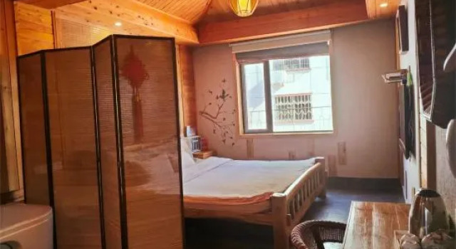 Bed in slaapzaal Old Tree Inn