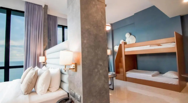 Люкс Premium Supreme Hompton Hotel by the Beach