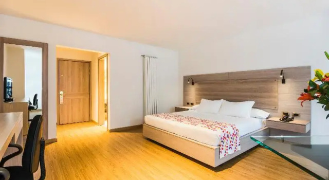 Двухместный номер Standard Hotel Rosales Plaza