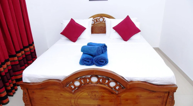 Номер Luxury White Villa Airport Transit Hotel