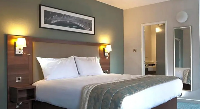 Двухместный номер Luxury Leonardo Hotel Milton Keynes