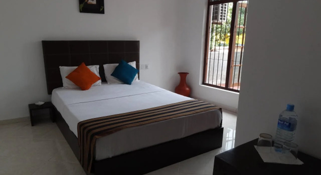 Canadian Residence - Negombo, Забронировать Отель Отели Западной провинции с парковкой, Парковка