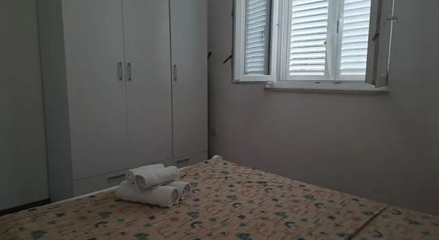 Nane Garden House With Heated Pool, Забронировать Дом для отпуска Виллы Окрестностей Сплита, Вилла