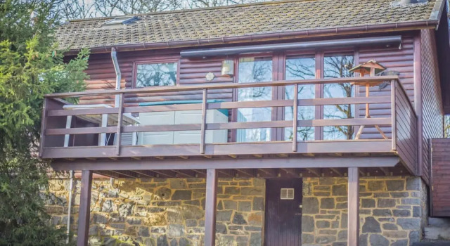 Ardennes Chalet Near Somme-leuze With Terrace