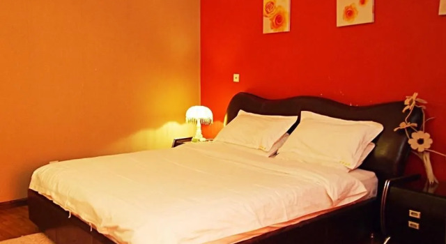 Aoxin Hotel(傲馨酒店（昆明老街南屏步行街店）), Rezerwuj Hotel Hotele w Kunming z parkingiem, Parking