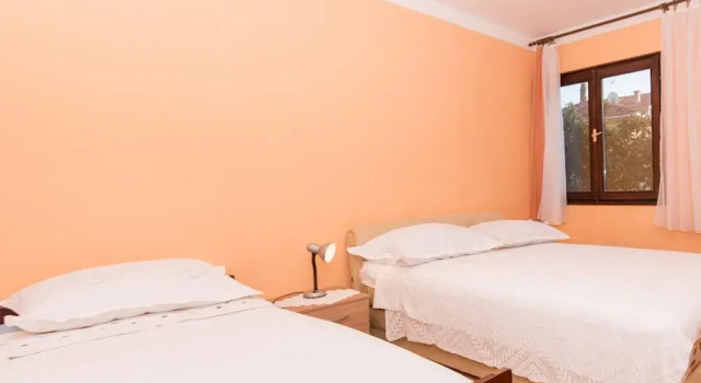 A2 Large apt With the big Terrace & Great sea View, Забронировать Апартаменты/квартира Арбания Трогир