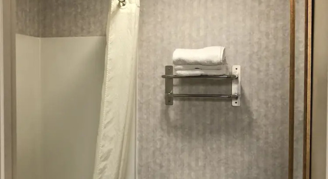 Номер Standard Millennium Inn
