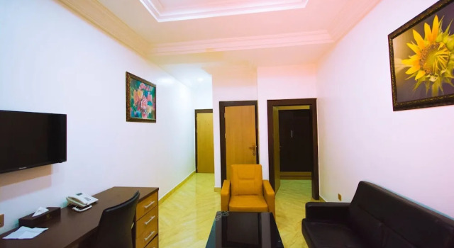 Люкс Superior Immaculate Golden Hotels Limited