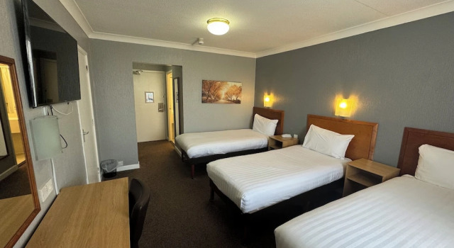 Трёхместный номер Standard Airport Hotel Manchester