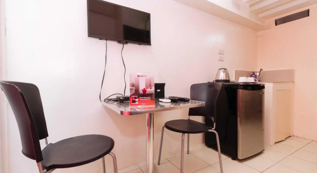 Reddoorz Plus @ Rsg Legarda Manila