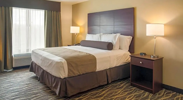 Люкс Cobblestone Inn and Suites - Ashland