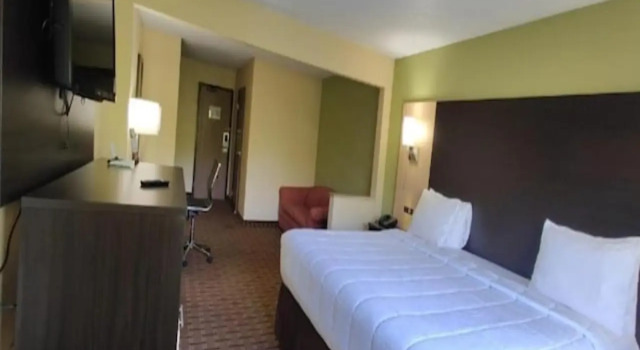 Saint Joseph Inn & Suites Benton Harbor near I-94, Rezerwuj Hotel Benton Harbor Michigan