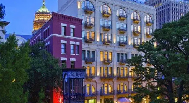 Номер Premier Mokara Hotel & Spa