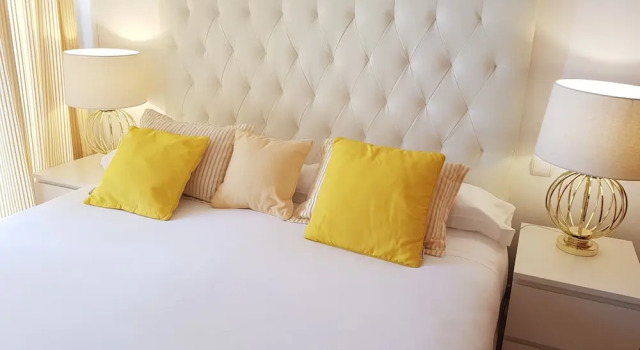 Marbella Beach Centre 2 bed Mileniun, Забронировать Отель Марбелья Коста-дель-Соль, рядом с Городской театр Марбельи