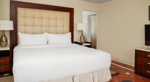 Полулюкс с видом на океан The House, An Autograph Collection All-Inclusive Resort