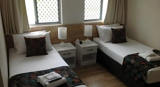 Номер Deluxe Castle Crest Motel