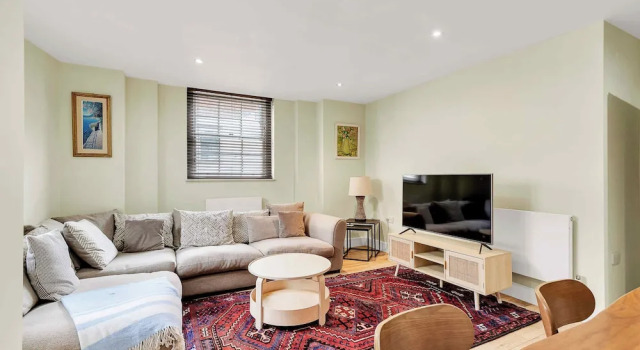 Апартаменты Cosy Urban Retreat