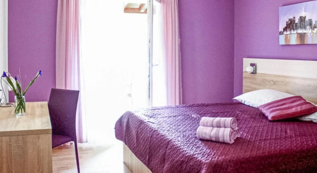 Amazing Apartment in Grebastica with Outdoor Swimming Pool, Hot Tub & 2 Bedrooms