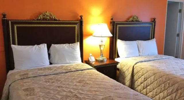 Americas Best Inn & Suites Urbana, Брондау Қонақ үй Урбана Шампейн